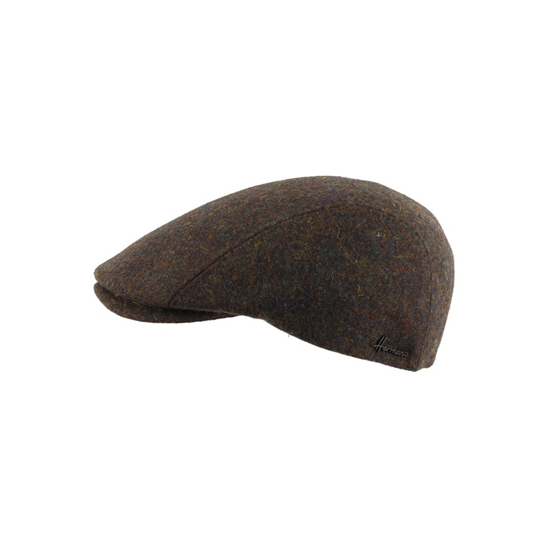 Casquette plate laine une avec caches-oreilles
