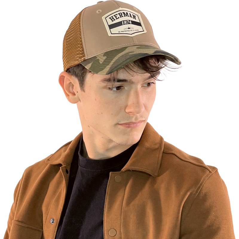 Casquette trucker avec visière camouflage, fermeture plastique "snapba